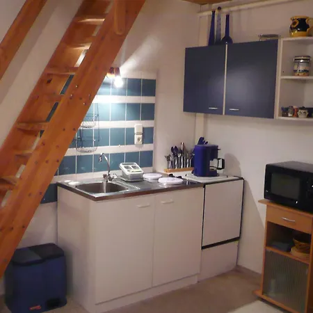 Egons Huesing * 노이엔도르프